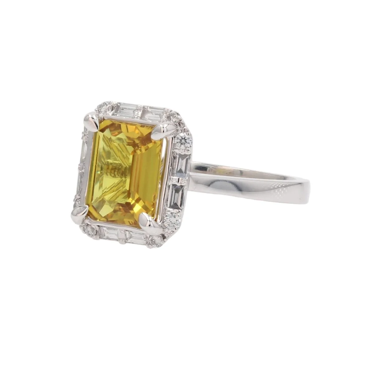 Bague Cocktail en or blanc, saphir et diamants - Image 3