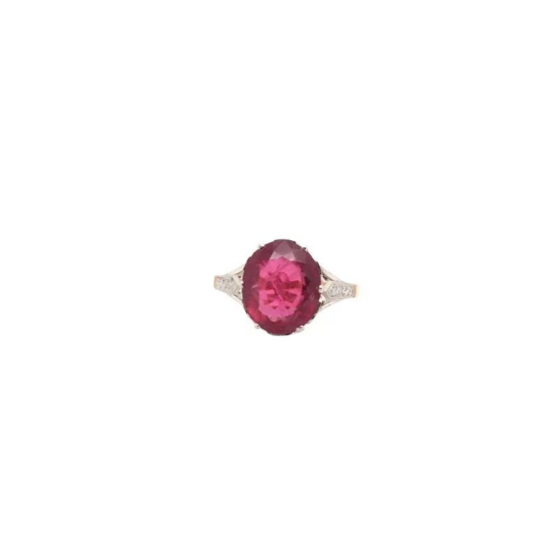 Bague sertie d’un rubellite en or et platine