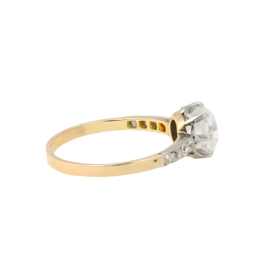 Bague Solitaire en or jaune et diamants - Image 6