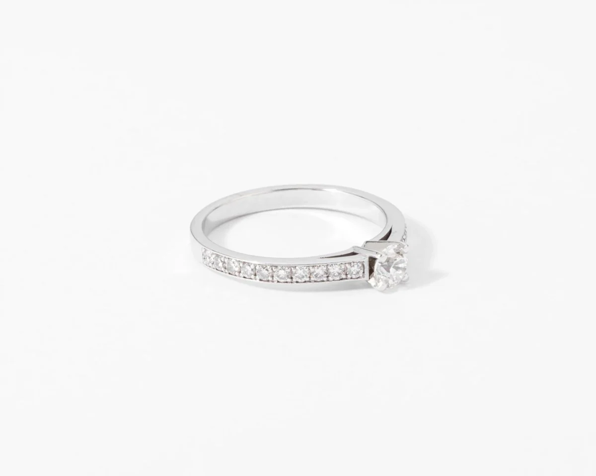 Bague solitaire diamant sur or gris - Image 6