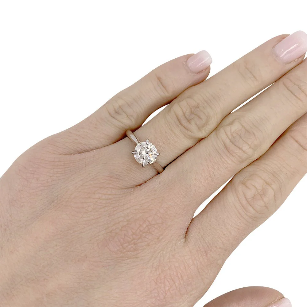 Bague solitaire en or blanc, diamant 1,36 carat - Image 8