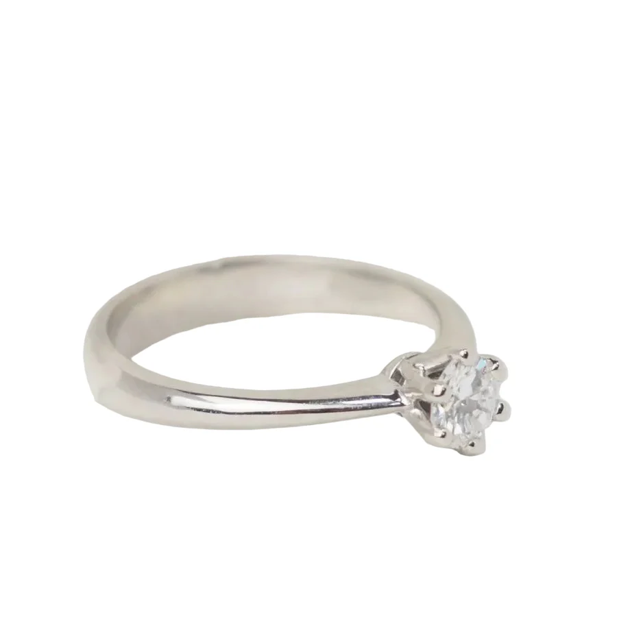 Bague Solitaire en or blanc et diamant - Image 5