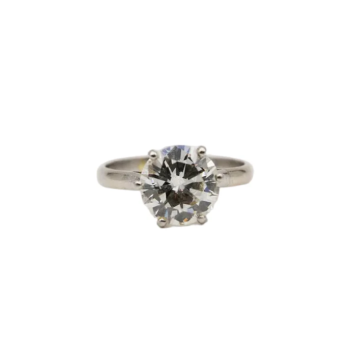 Bague Solitaire en or blanc et diamant - Image 11