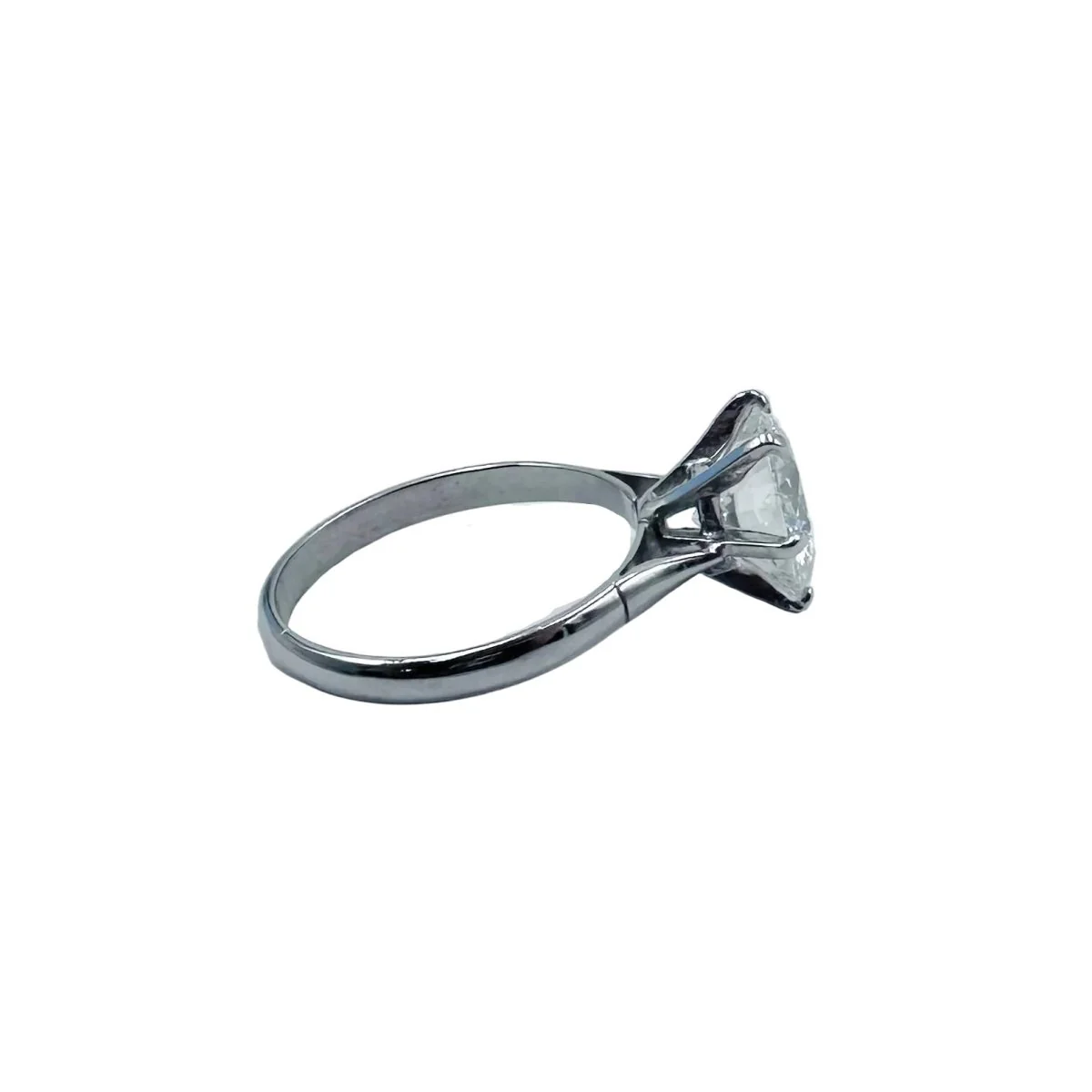 Bague Solitaire en or blanc et diamant - Image 8
