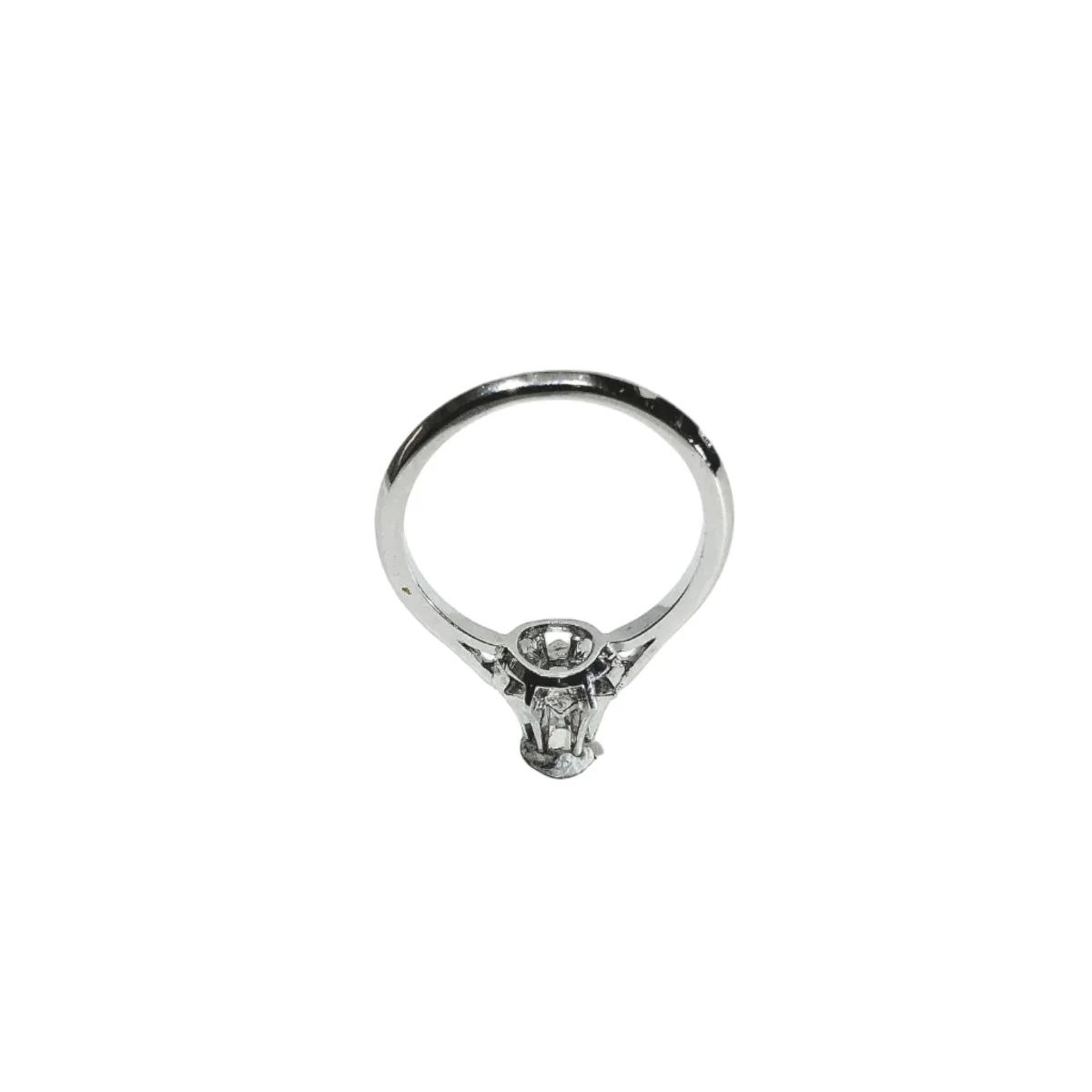 Bague Solitaire en or blanc et diamant - Image 10