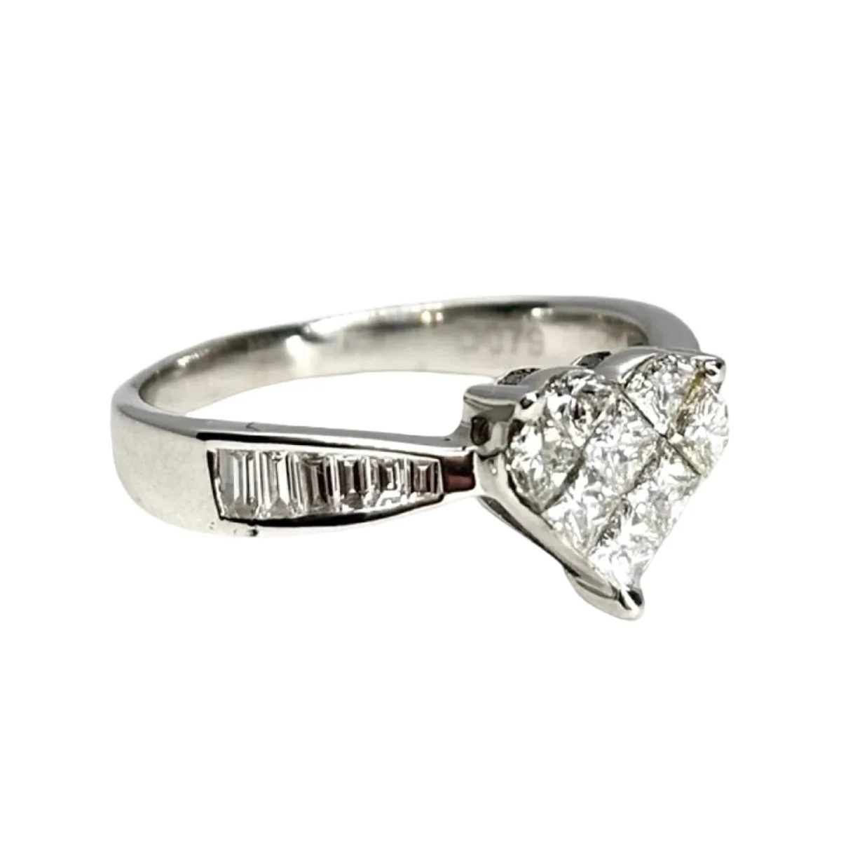 Bague Solitaire en or blanc et diamants - Image 5