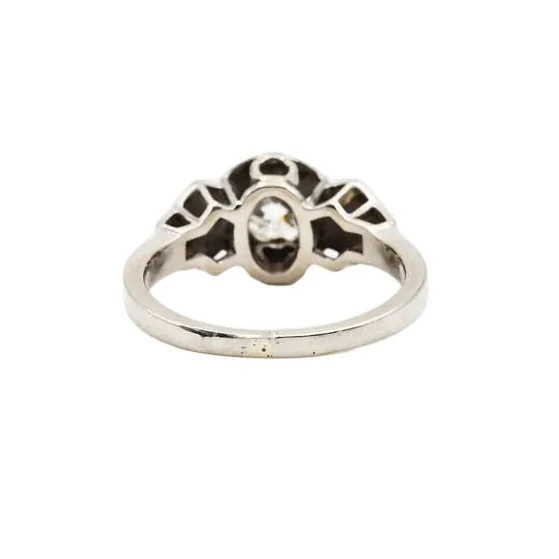 Bague Solitaire en or blanc et diamants - Image 4