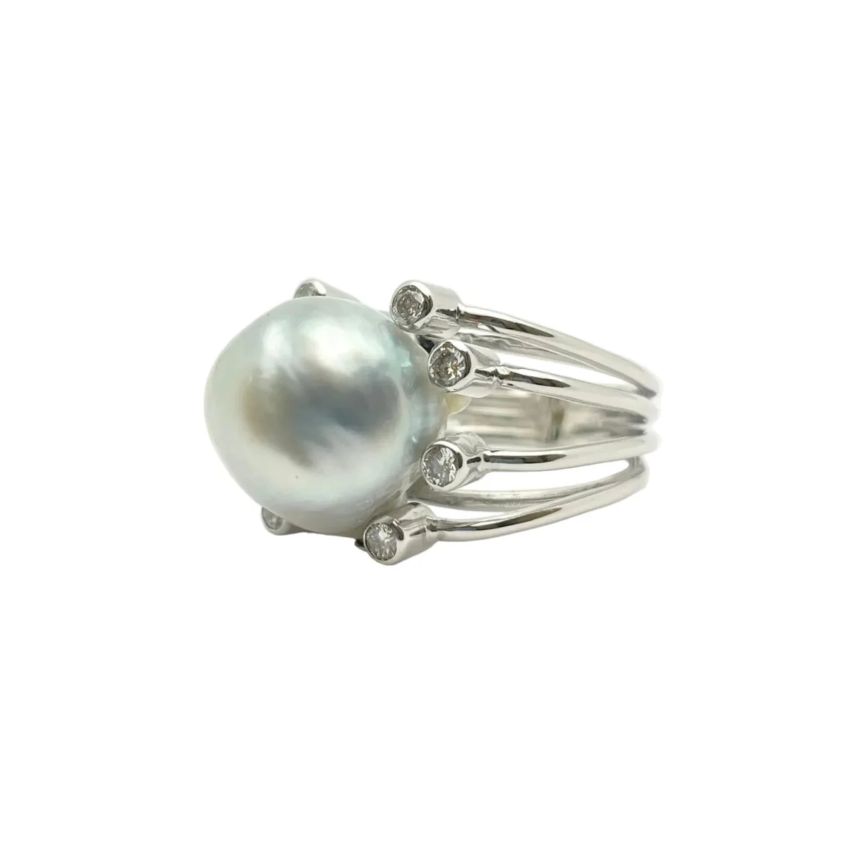 Bague Solitaire en or blanc, perle et diamants - Image 2