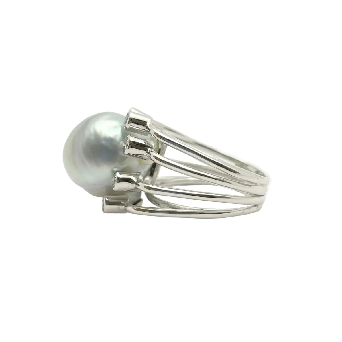 Bague Solitaire en or blanc, perle et diamants - Image 3