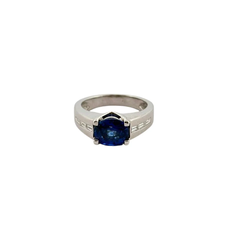 Bague Solitaire en or blanc, saphir et diamants