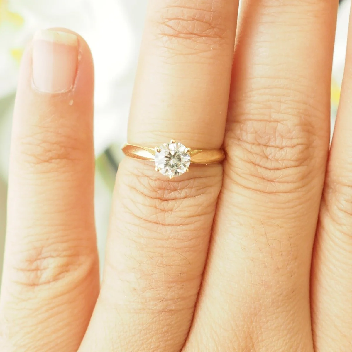 Bague Solitaire en or jaune et diamant - Image 2