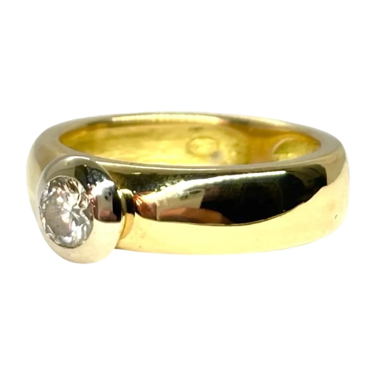 Bague Solitaire en or jaune et diamant - Image 3