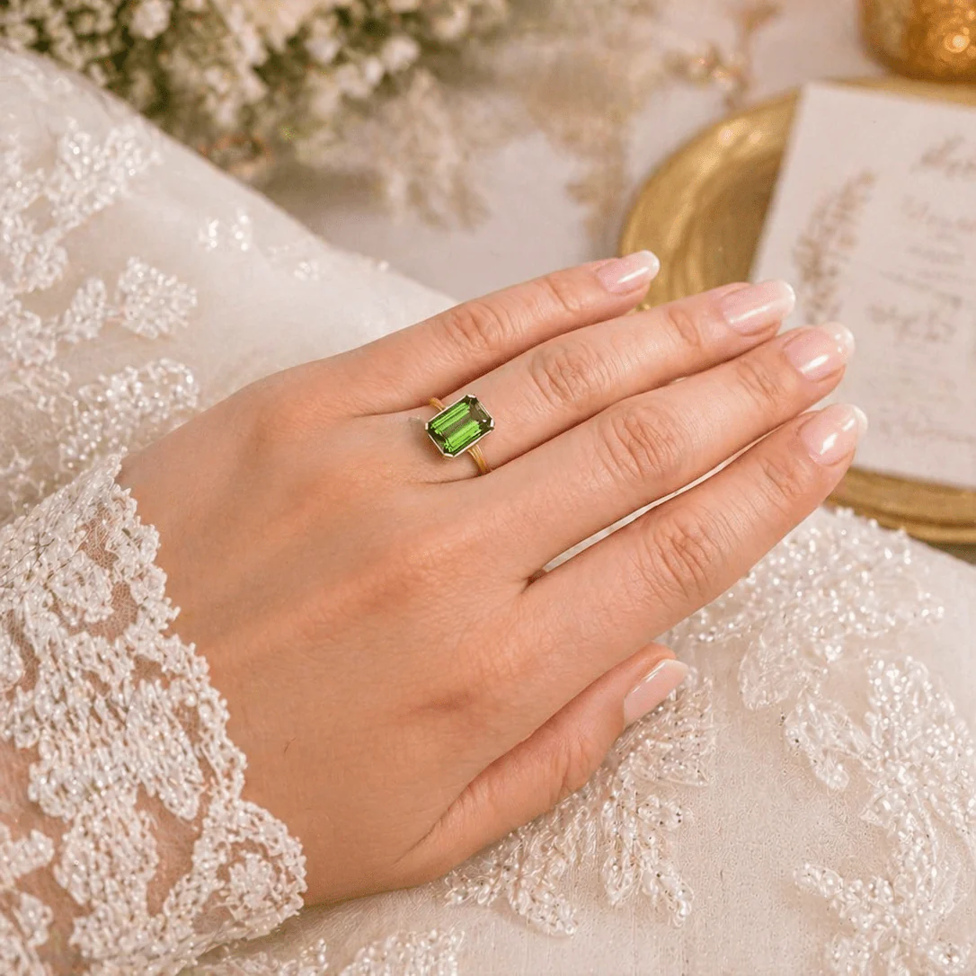 Bague Solitaire en or jaune et tourmaline - Image 2