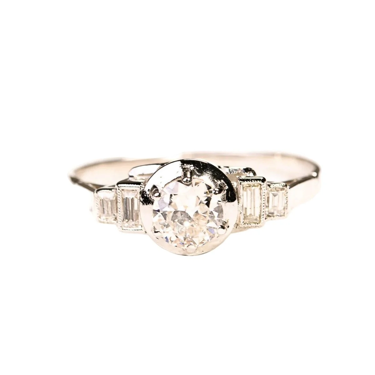 Bague Solitaire en platine et diamants