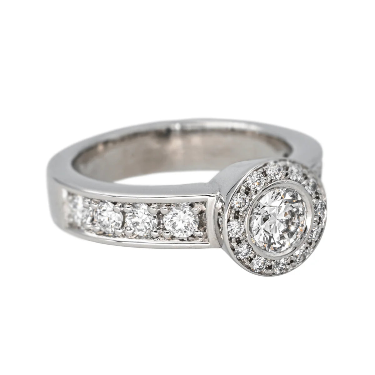 Bague Solitaire en or blanc et diamants - Image 6