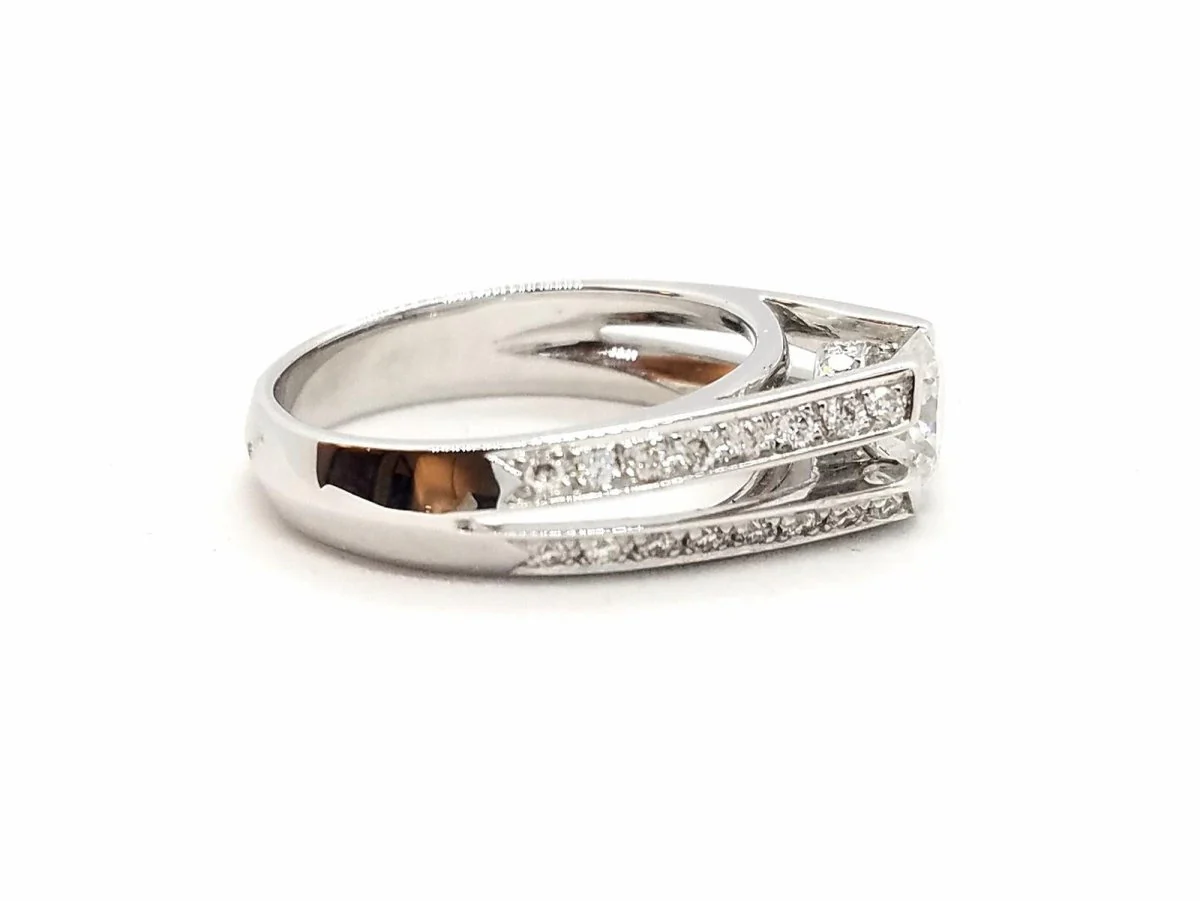 Bague Solitaire Or blanc Diamant - Image 14