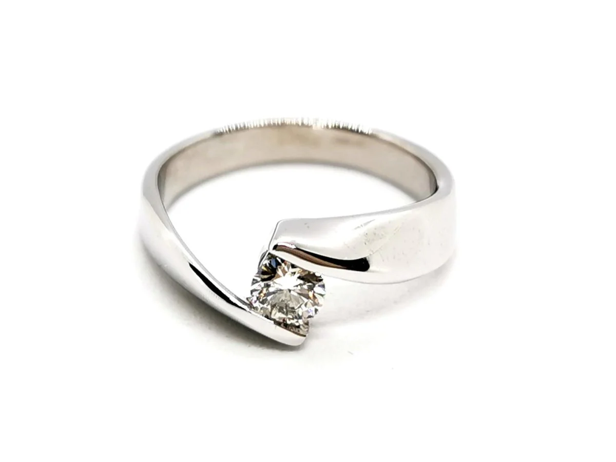 Bague Solitaire Or blanc Diamant - Image 6
