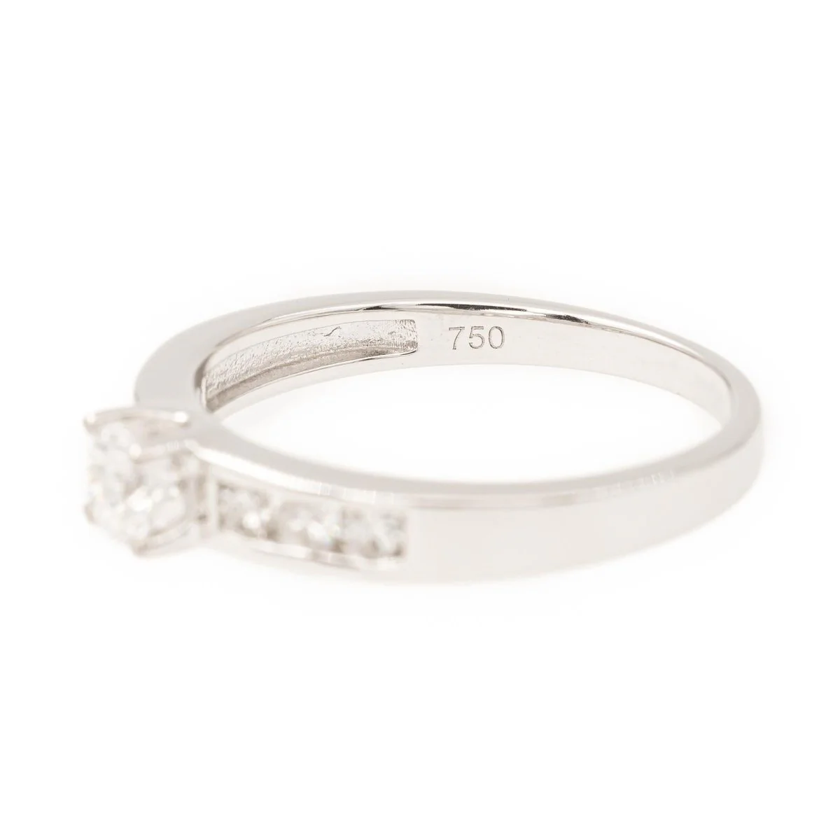 Bague Solitaire en or blanc et diamants - Image 6
