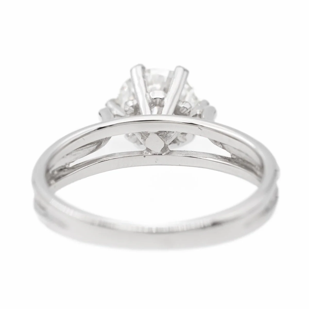 Bague Solitaire en or blanc et diamant - Image 4