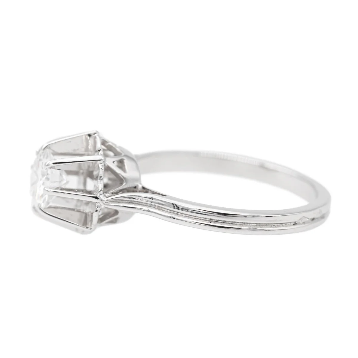 Bague solitaire en or blanc et diamant - Image 4