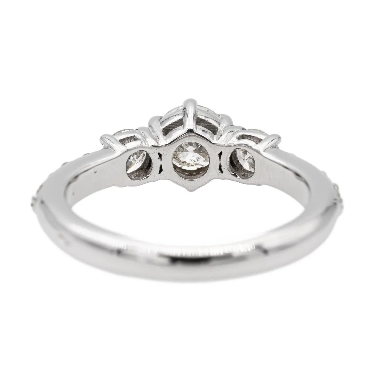 Bague Solitaire en or blanc et diamants - Image 5