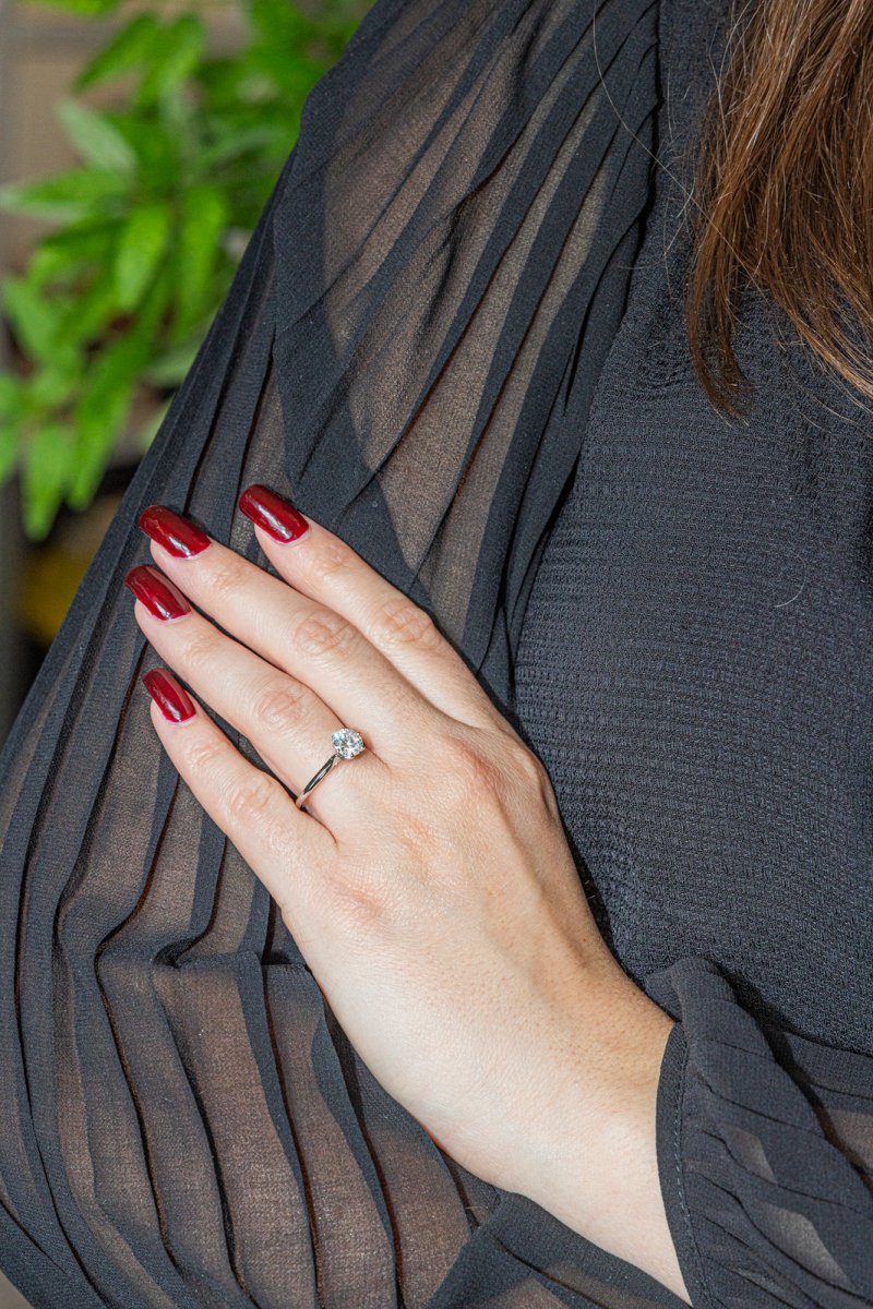 Bague Solitaire en or blanc et diamant - Image 2