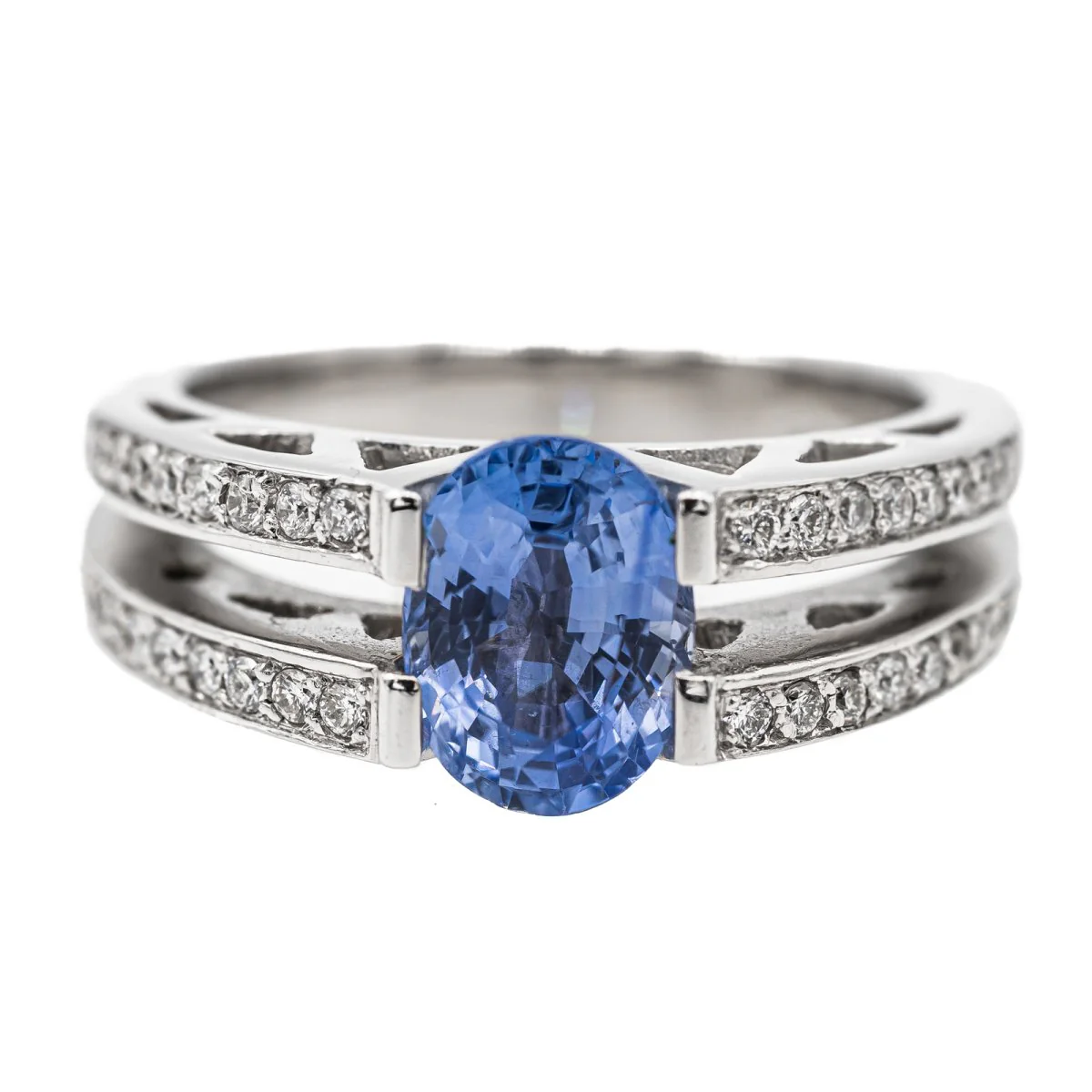 Bague Solitaire en Or blanc et Saphir