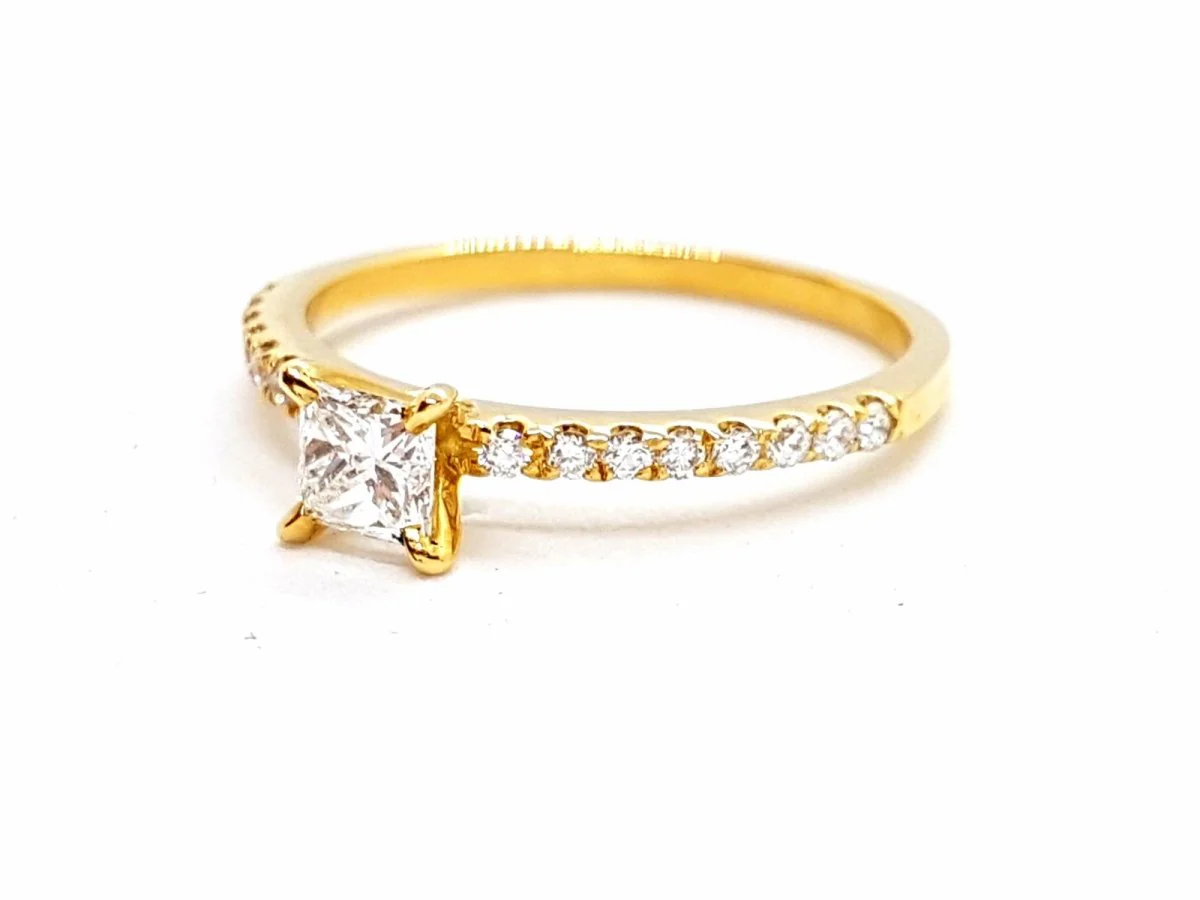 Bague Solitaire Or jaune Diamant - Image 17