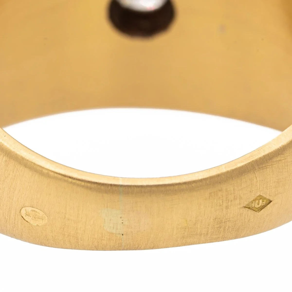 Bague Solitaire en or jaune et diamant - Image 6