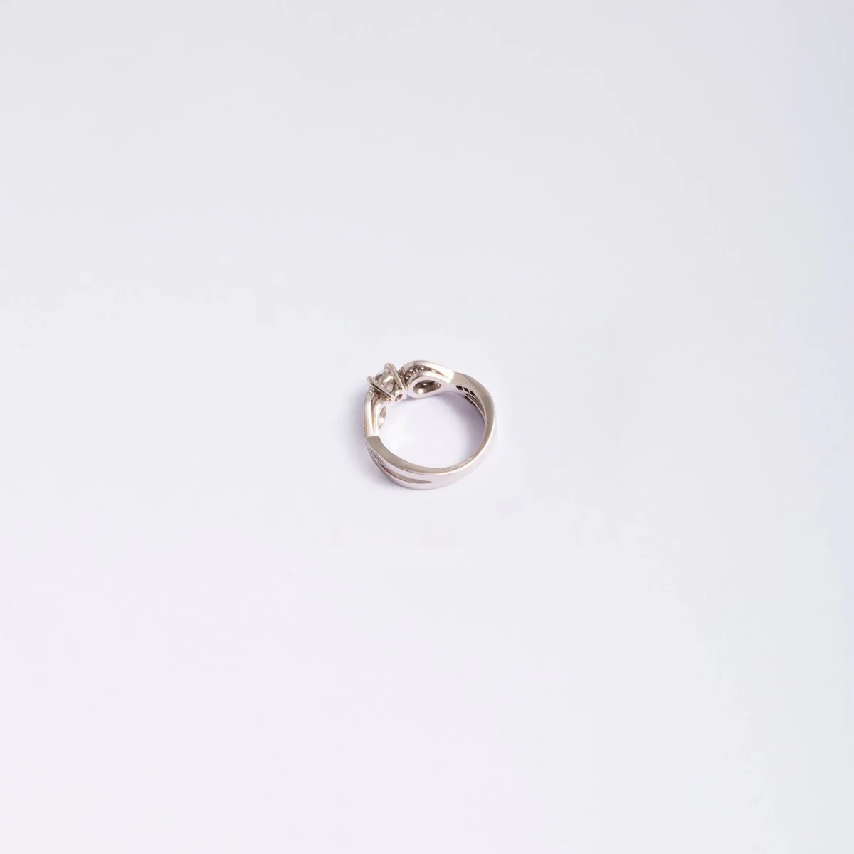 Bague Solitaire VAN CLEEF & ARPELS "Tête-A-Tête" en platine et diamants - Image 3