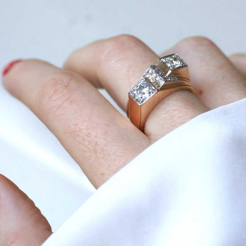 Bague Tank en or rose, platine et diamants - Image 2
