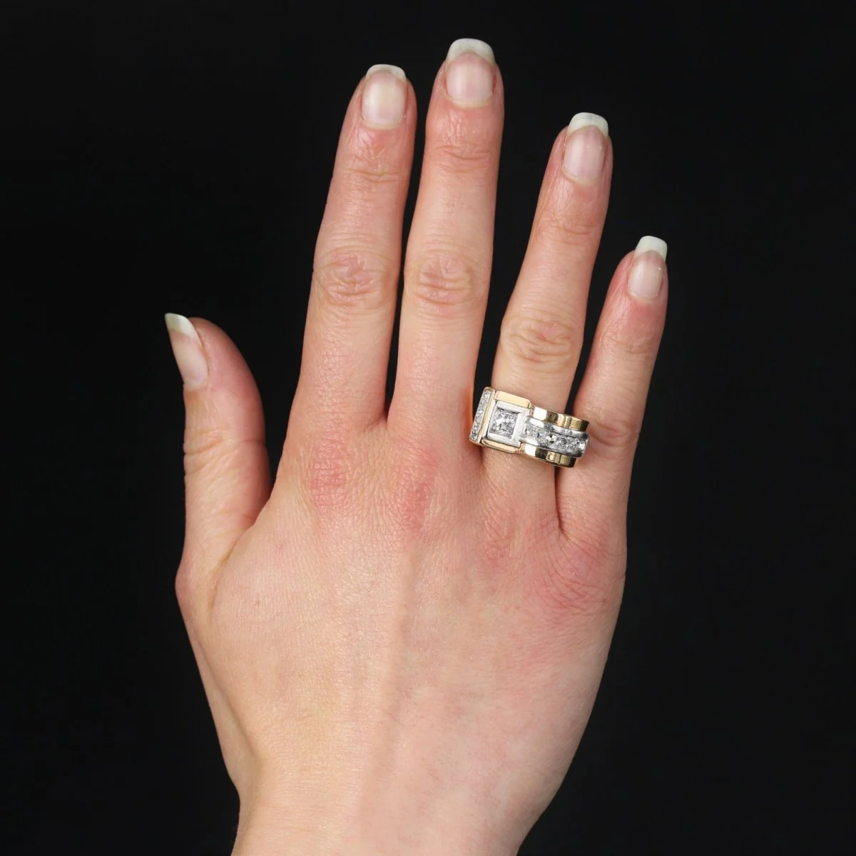 Bague Tank en or rose, platine et diamants - Image 2