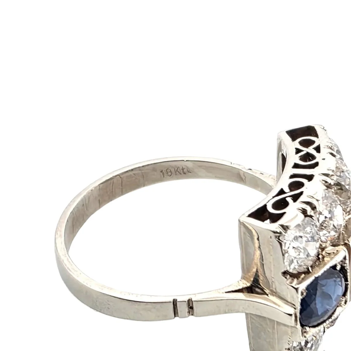 Bague Tank en or blanc, saphirs et diamants - Image 5