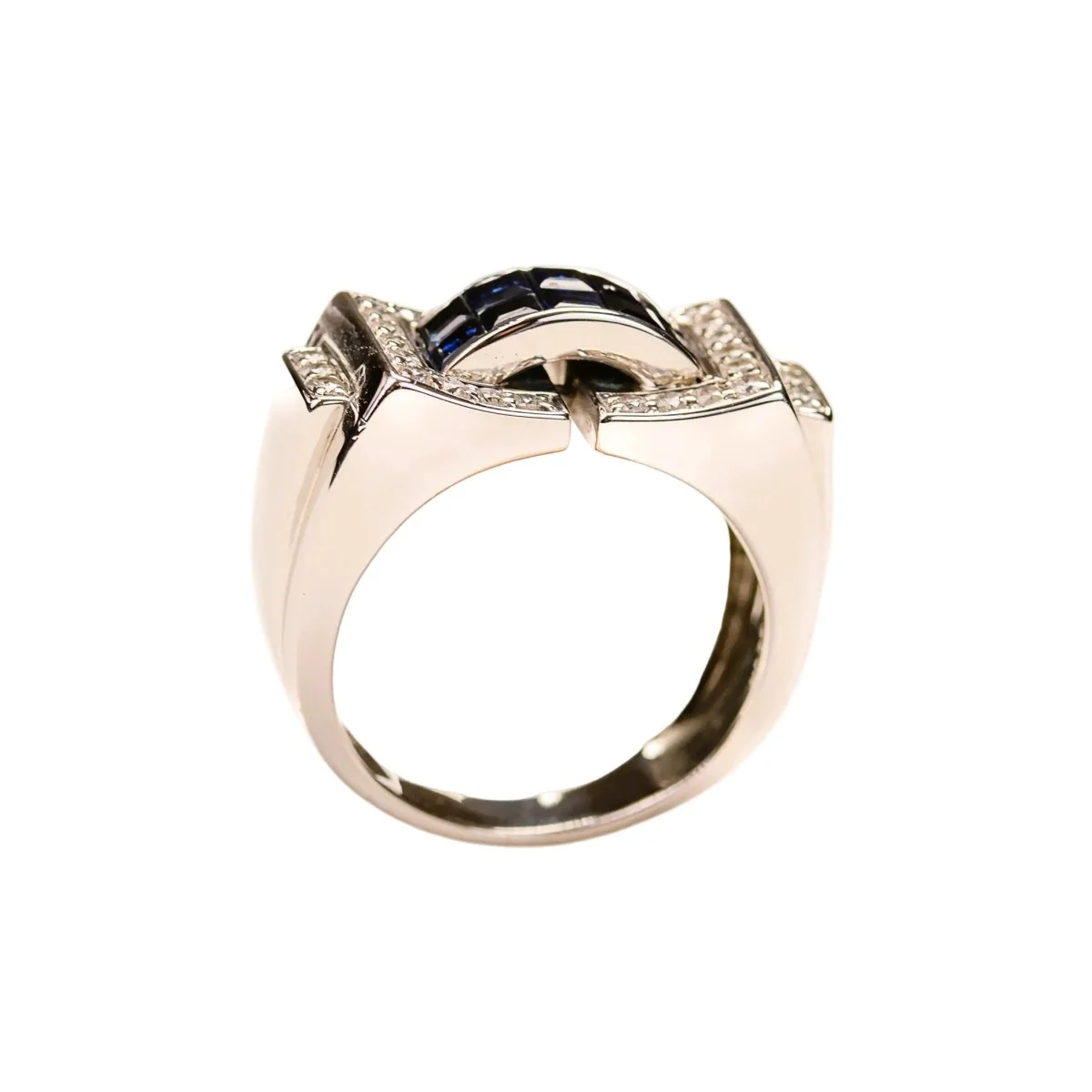 Bague Tank en or blanc, saphirs et diamants - Image 2