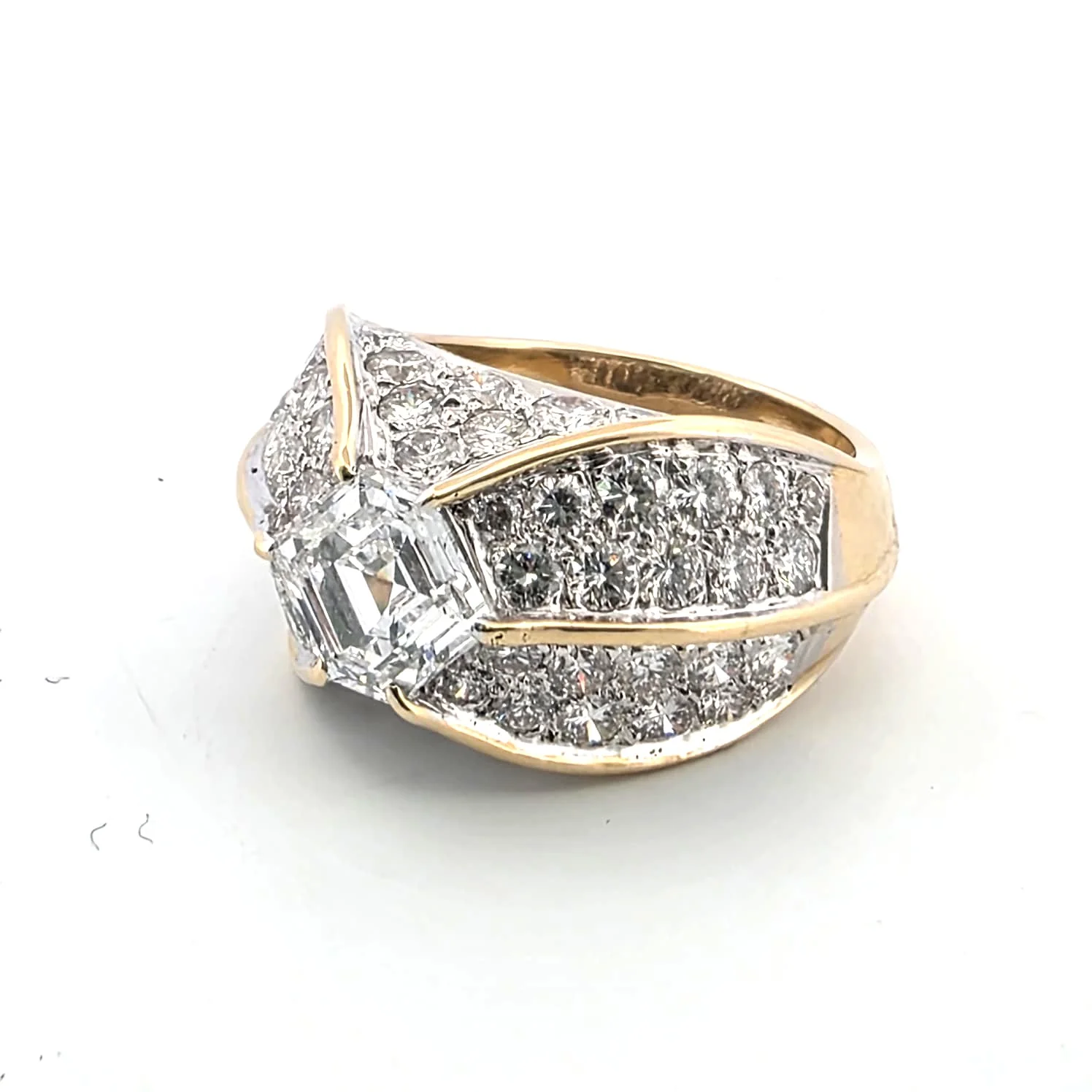 Bague Tank en or jaune et diamants - Image 3