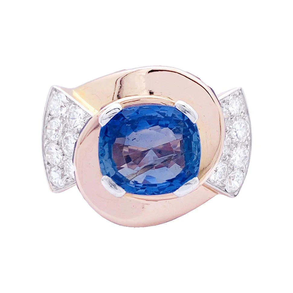 Bague Tank en or rose, platine, saphirs et diamants