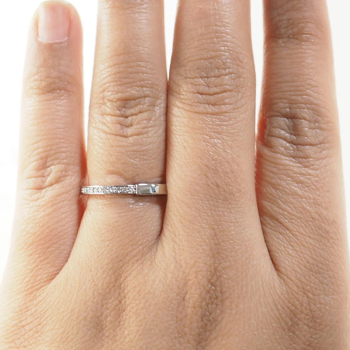 Bague Tiffany & Co en or blanc et diamants - Image 2