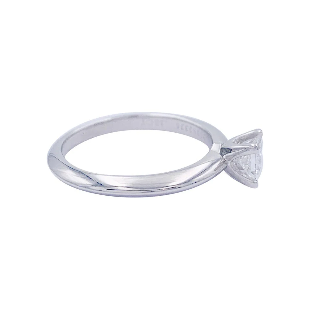 Bague TIFFANY & CO. en platine, diamant taille princesse - Image 3