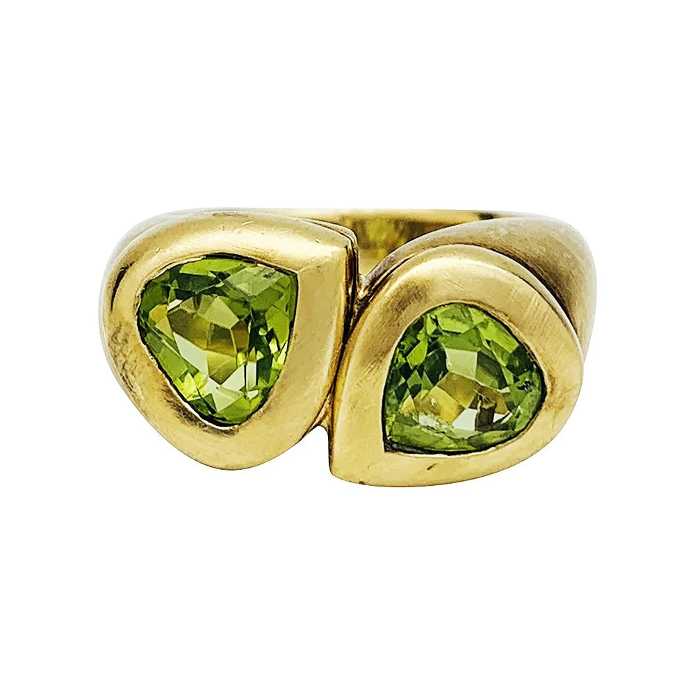 Bague toi et moi en or jaune et péridots - Image 7