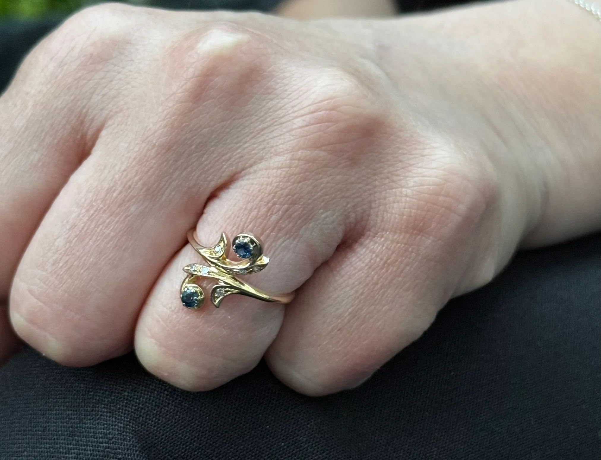Bague Toi et Moi en or jaune, saphir, et diamants - Image 15