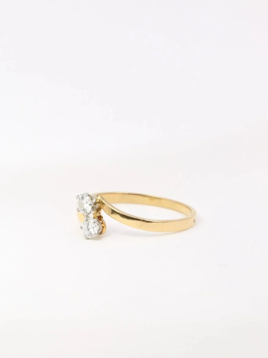 Bague vintage toi et moi en or jaune et diamants - Image 3