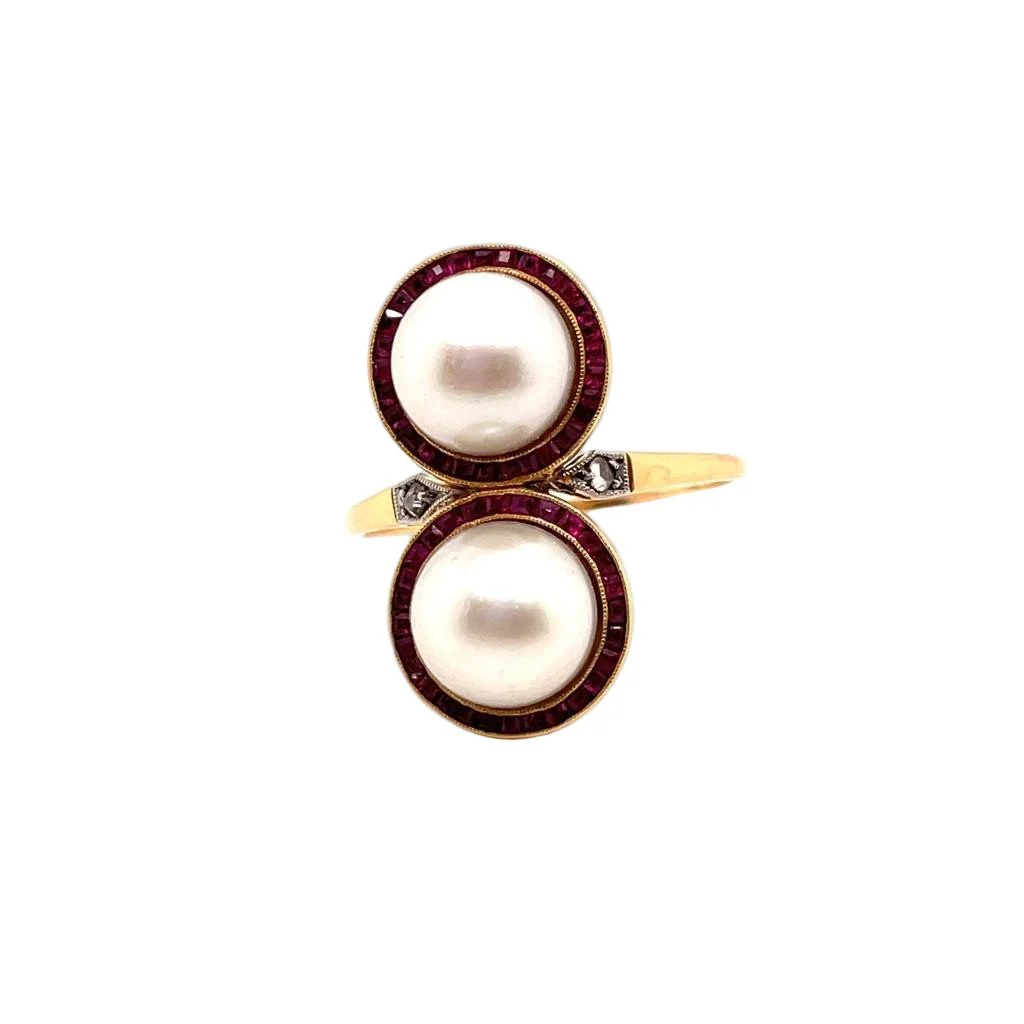 Bague Toi & Moi en or jaune, or blanc, perles, rubis et diamants