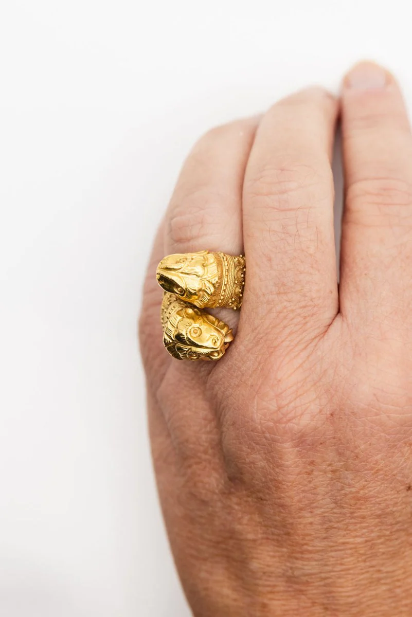 Bague Toi et Moi Tête de lion en or jaune - Image 7