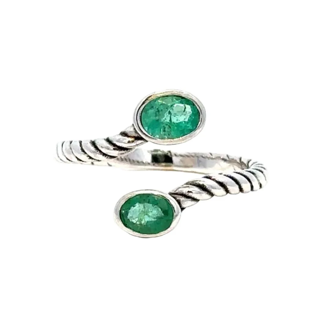 Bague Toi & Moi en or blanc et émeraudes