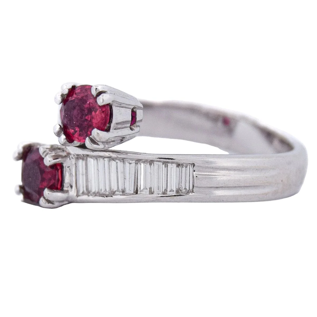 Bague Toi & Moi en or blanc, rubis et diamants - Image 3