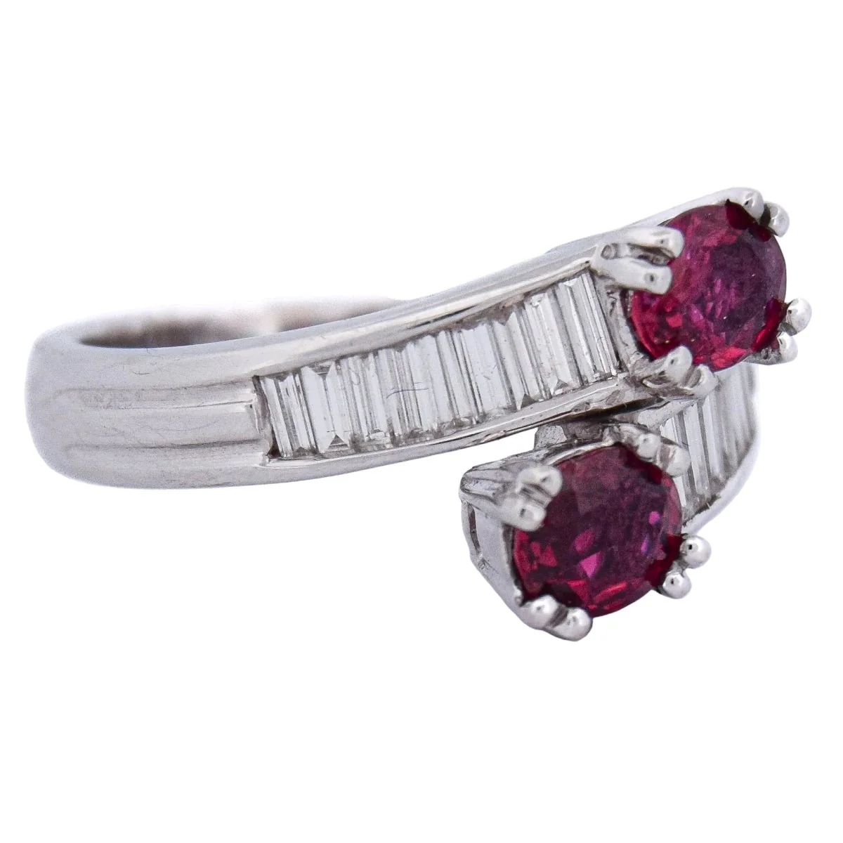 Bague Toi & Moi en or blanc, rubis et diamants - Image 7