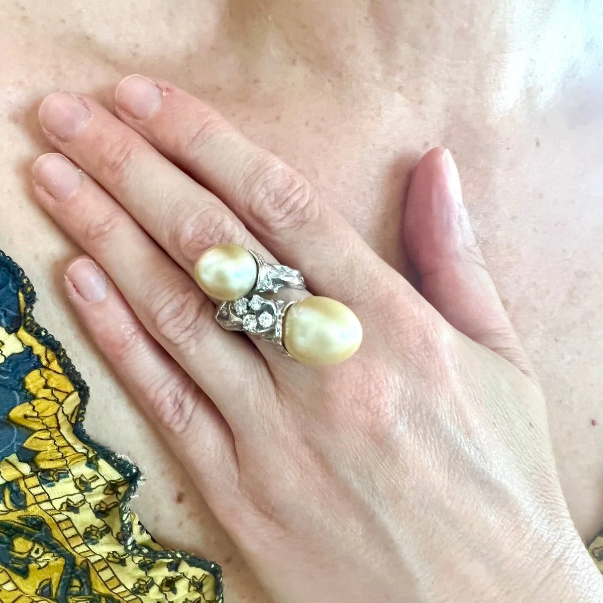 Bague Toi & Moi GILBERT ALBERT en or blanc, perles et diamants - Image 2