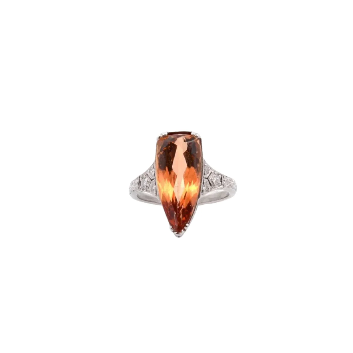 Bague en platine, topaze et diamants