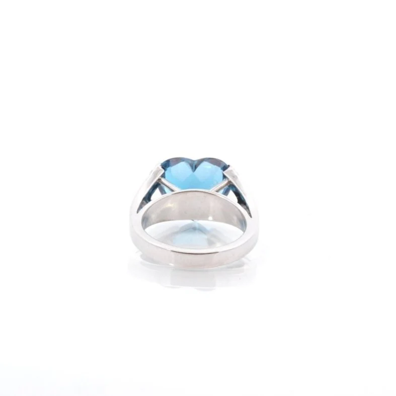 Bague en or blanc, topaze bleue et diamants - Image 3