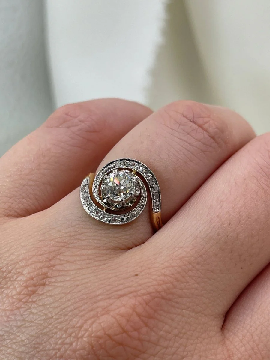 Bague tourbillon en or et diamant Old European Cut 0,9ct - Image 2